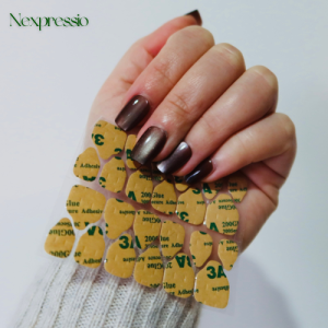 Easy Sticky Tab Nail Kit - Image 2